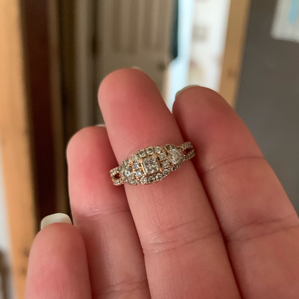 Rose gold wedding ring